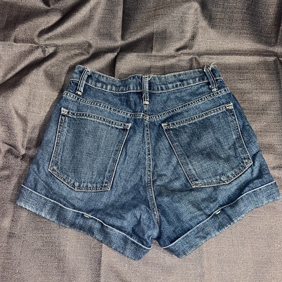 Gap - Original High Rise Short - size 26 - Picture 2 of 4